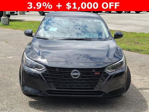 New 2025 Nissan Sentra SR w/ Midnight Edition image 3