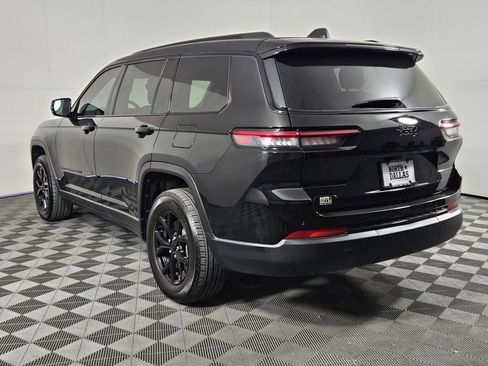 Used 2025 Jeep Grand Cherokee L Altitude RWD image 5
