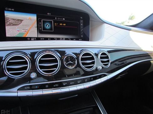 Used 2018 Mercedes-Benz S 560 4MATIC Sedan image 18