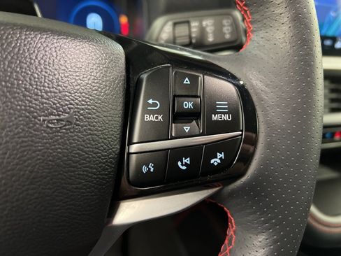 Certified 2025 Ford Explorer ST-Line image 19