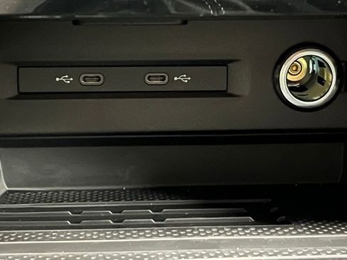 New 2025 Volkswagen Taos SE image 13