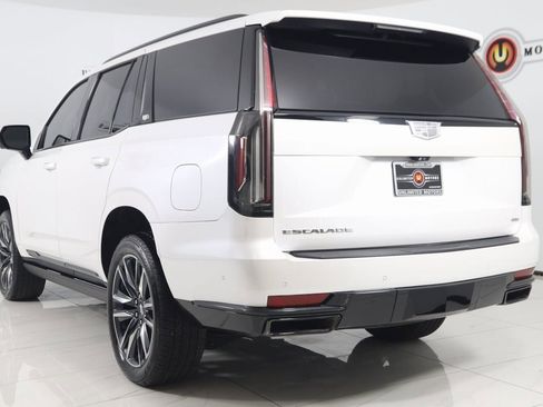 Used 2021 Cadillac Escalade Sport Platinum image 4