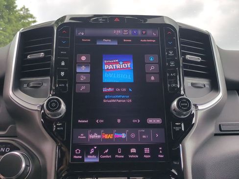 New 2026 RAM 1500 4x4 Crew Cab image 22