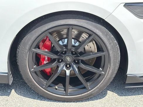 Used 2018 Ford Mustang Shelby GT350 w/ Electronics Package RWD image 10