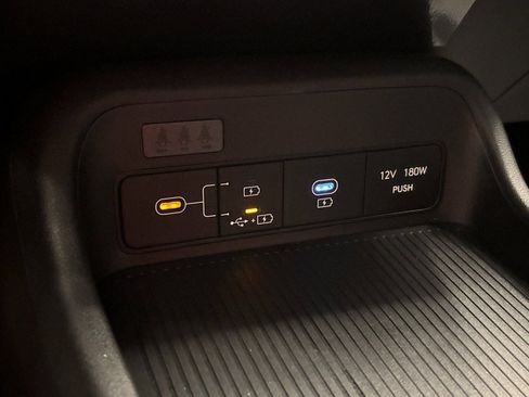 Used 2024 Hyundai Kona SEL image 14