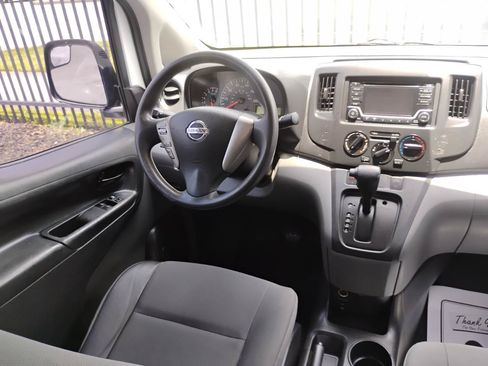 Used 2019 Nissan NV200 S FWD image 89