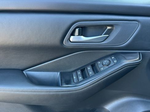New 2026 Nissan Rogue SV AWD/4WD image 12