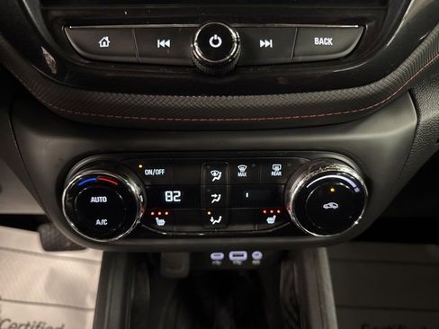 Used 2021 Chevrolet TrailBlazer RS w/ Sun and Liftgate Package image 16