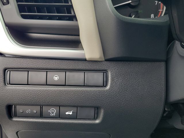 New 2026 Nissan Rogue Dark Armor FWD image 18