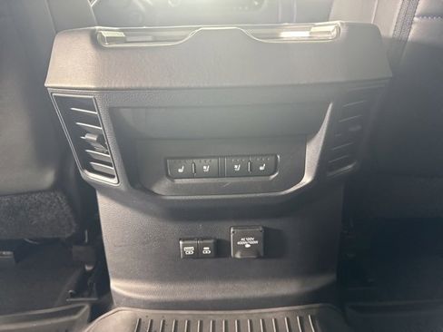 Used 2023 Toyota Tundra Platinum image 13