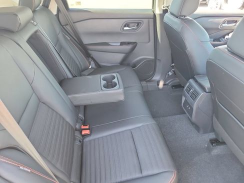 New 2026 Nissan Rogue SV AWD/4WD image 19