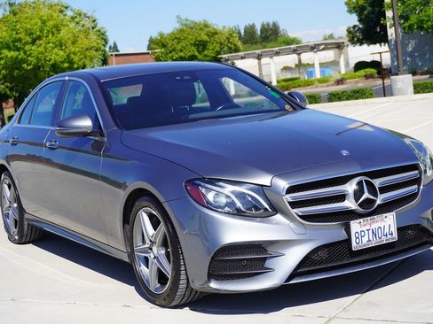 Used 2017 Mercedes-Benz E 300 image 6