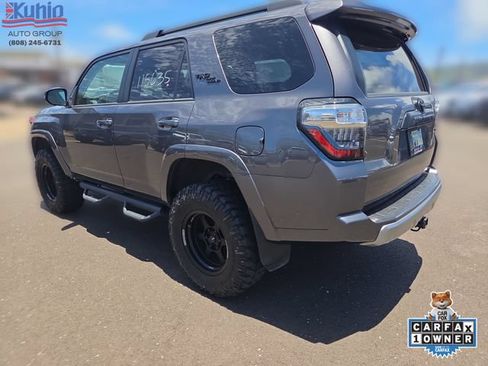 Used 2023 Toyota 4Runner TRD Off-Road Premium AWD/4WD image 4