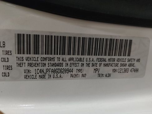 Used 2016 Jeep Patriot High Altitude FWD image 33