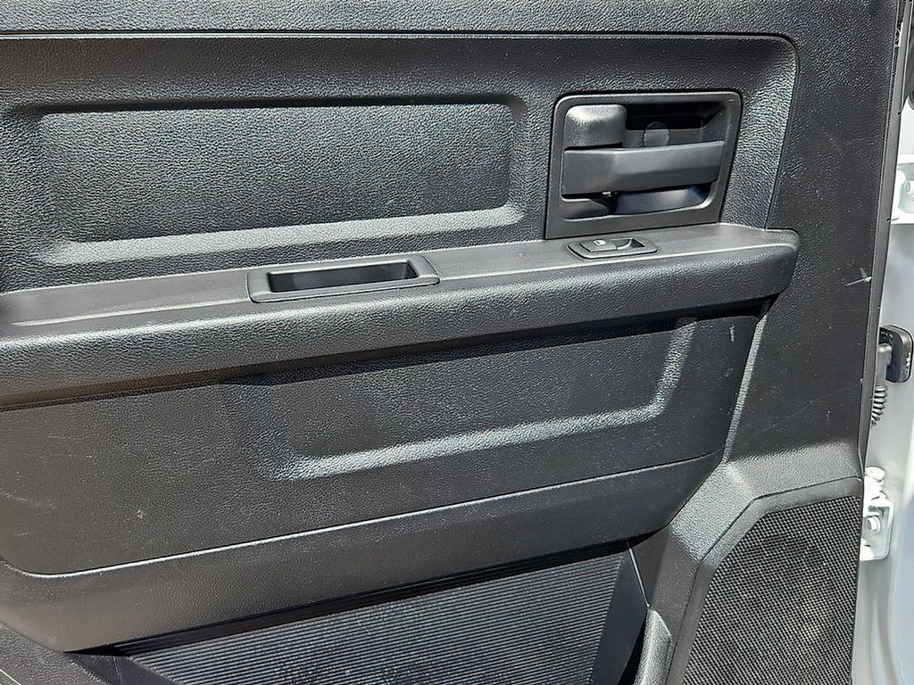 Used 2016 RAM 1500 4x4 Crew Cab w/ Protection Group image 15