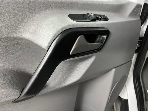 Used 2014 Mercedes-Benz Sprinter 144 Cargo image 27