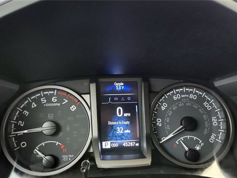 Used 2023 Toyota Tacoma TRD Off-Road image 34