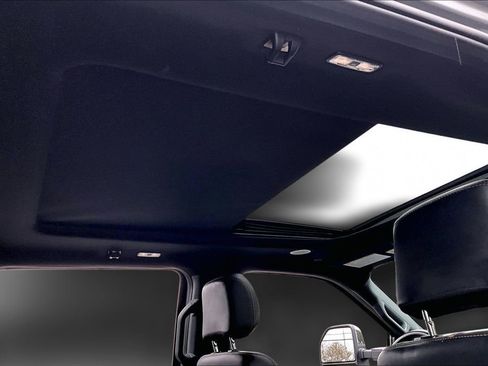 Used 2024 Ford F250 Platinum image 15