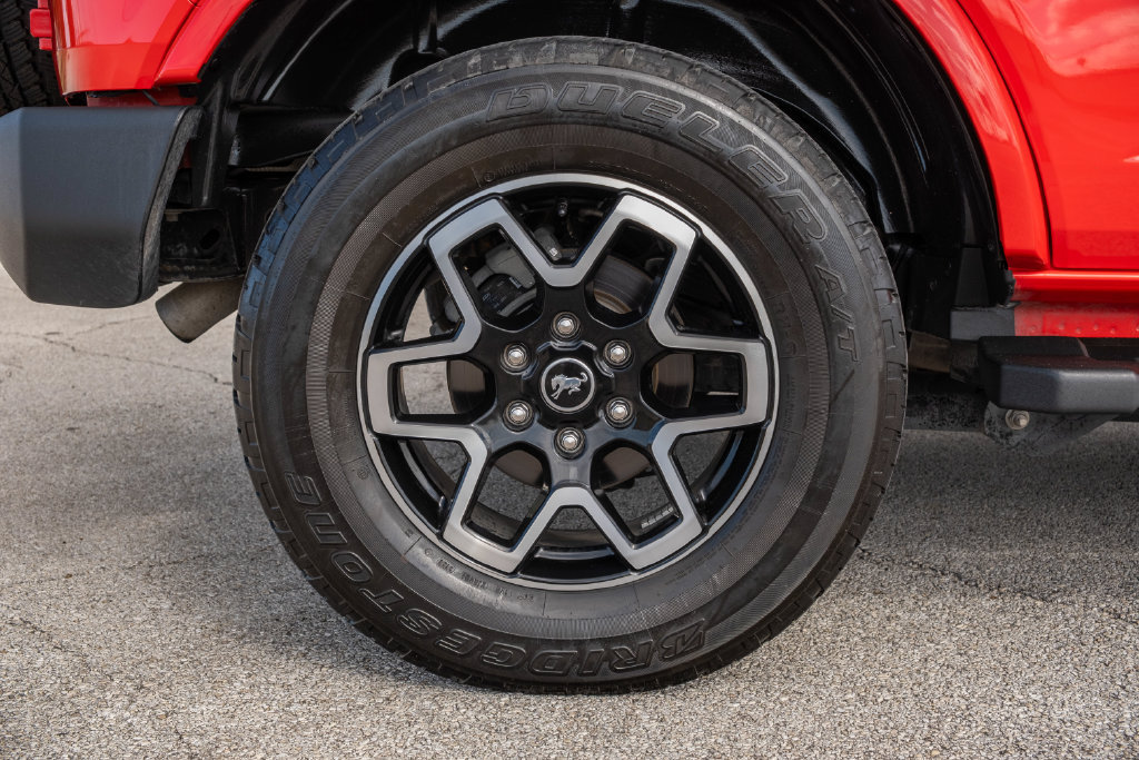 Certified 2023 Ford Bronco Outer Banks AWD/4WD image 10