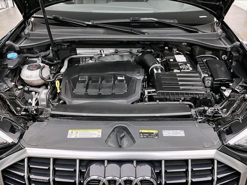 Used 2020 Audi Q3 2.0T Premium w/ Convenience Package image 30