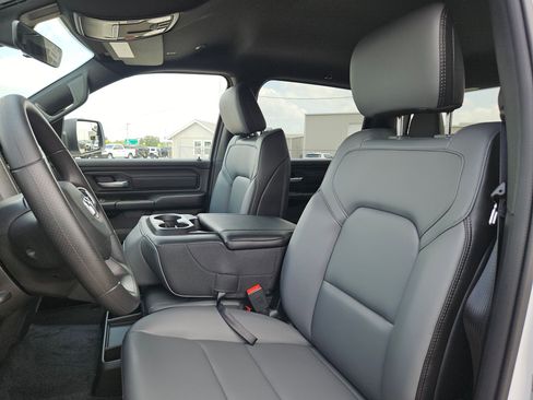 New 2026 RAM 1500 Tradesman AWD/4WD image 12