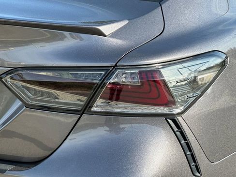 Used 2018 Toyota Camry SE image 29