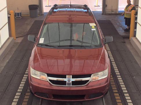 Used 2010 Dodge Journey SE w/ Popular Equipment Group FWD image 2