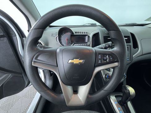 Used 2016 Chevrolet Sonic LS image 15