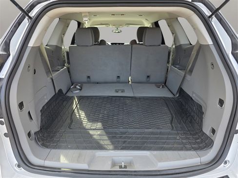 Used 2016 Chevrolet Traverse LS image 13