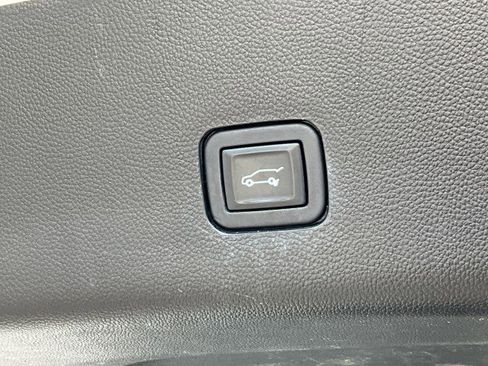 Used 2020 Chevrolet Traverse Premier w/ Redline Edition image 41