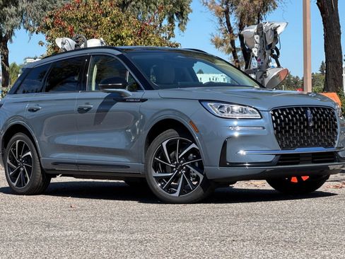 New 2025 Lincoln Corsair Grand Touring w/ Equipment Group 301A image 2