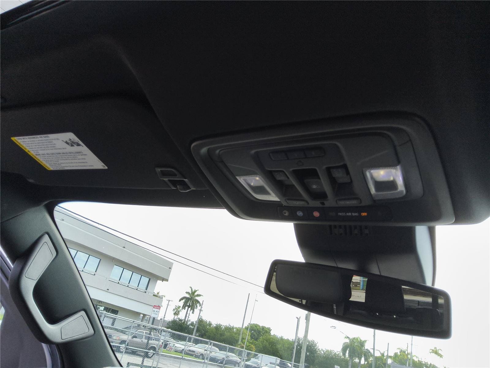 Used 2023 GMC Sierra 1500 AT4 w/ AT4 Premium Package AWD/4WD image 34