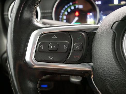 Certified 2022 Jeep Wrangler Unlimited Sahara w/ Cold Weather Group image 25