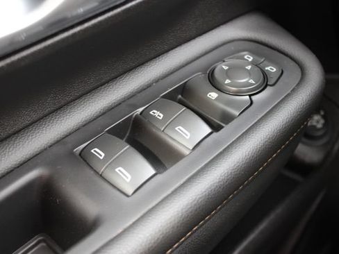 Used 2024 GMC Terrain AT4 w/ Infotainment Package II AWD/4WD image 18
