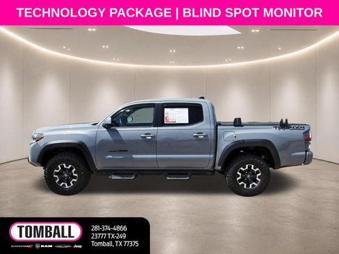 Used 2021 Toyota Tacoma TRD Off-Road w/ Technology Package AWD/4WD image 4
