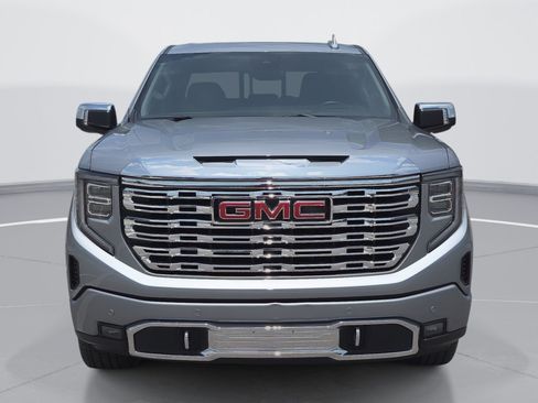 Used 2024 GMC Sierra 1500 Denali AWD/4WD image 8