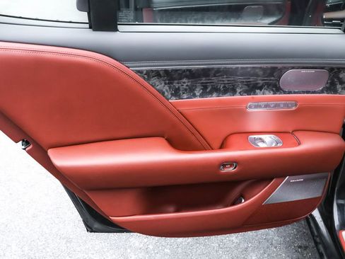 Used 2024 Genesis G90 3.5T image 30