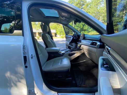 Used 2020 Kia Telluride SX w/ Towing Package FWD image 56