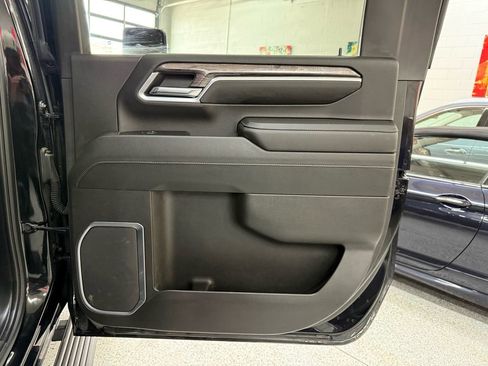 Used 2024 Chevrolet Silverado 3500 LTZ w/ LTZ Premium Package image 21