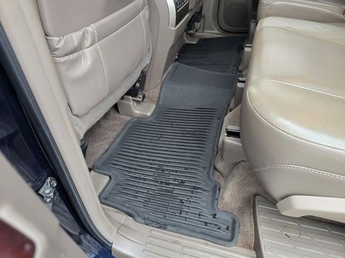 Used 2017 Lexus GX 460 image 24