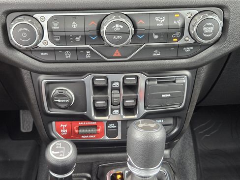 New 2026 Jeep Wrangler Unlimited Sport AWD/4WD image 16