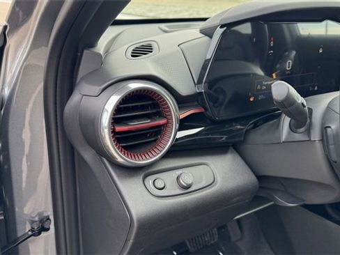 New 2026 Chevrolet Trax RS w/ Driver Confidence Package image 19