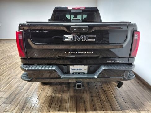 Used 2025 GMC Sierra 2500 Denali Ultimate image 33