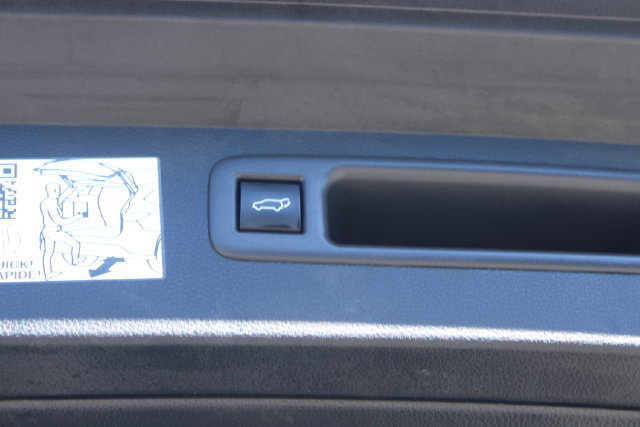 Used 2023 Toyota Highlander Limited FWD image 47