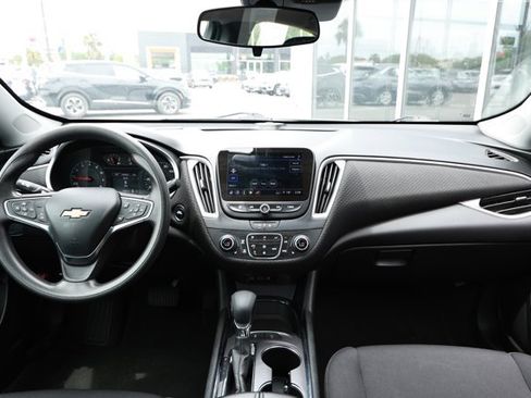 Used 2024 Chevrolet Malibu LT FWD image 29