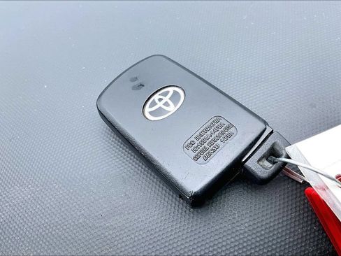 Used 2020 Toyota 4Runner TRD Off-Road Premium AWD/4WD image 12