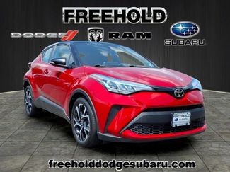 Used 2020 Toyota C-HR XLE FWD video 1