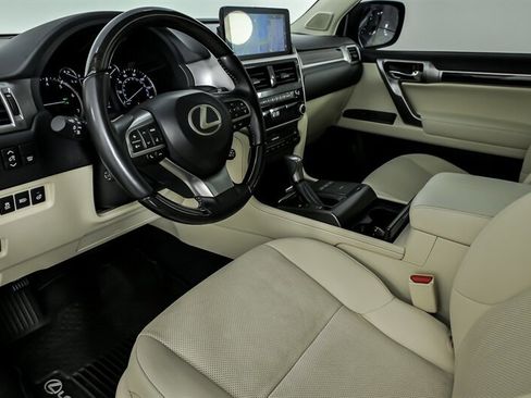 Used 2023 Lexus GX 460 Premium w/ Premium Package AWD/4WD image 19