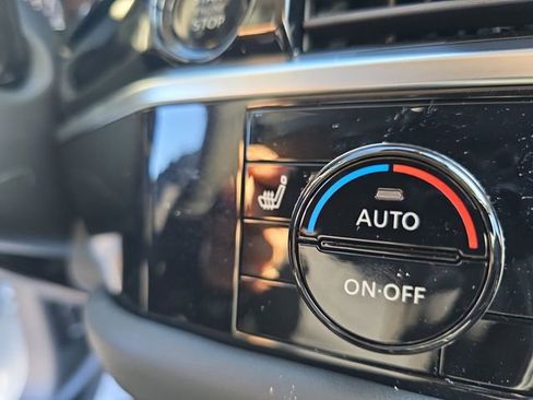 New 2025 Nissan Pathfinder SL image 28