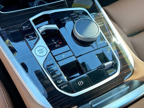 New 2026 BMW X5 xDrive50e image 14